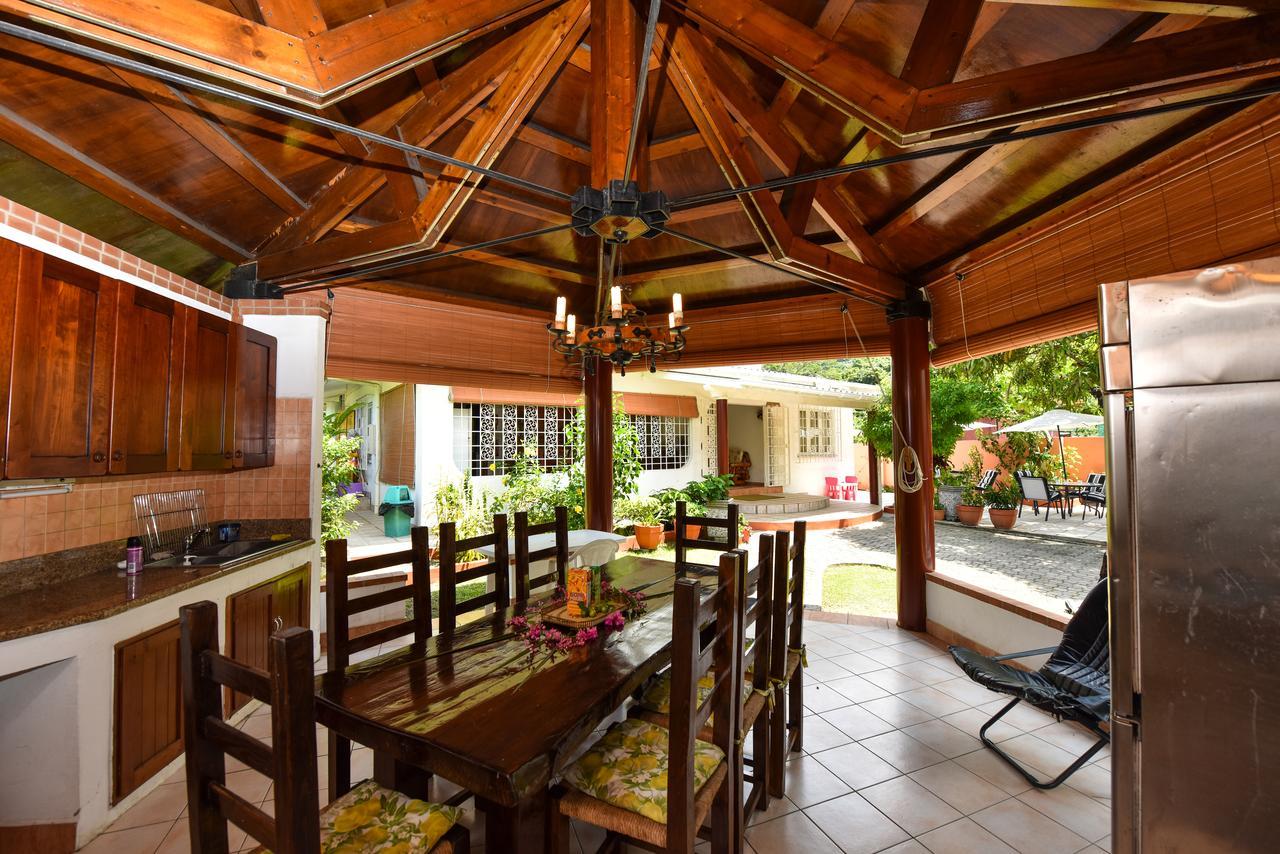 Jessies Guest House Seychelles ボー・ヴァロン エクステリア 写真